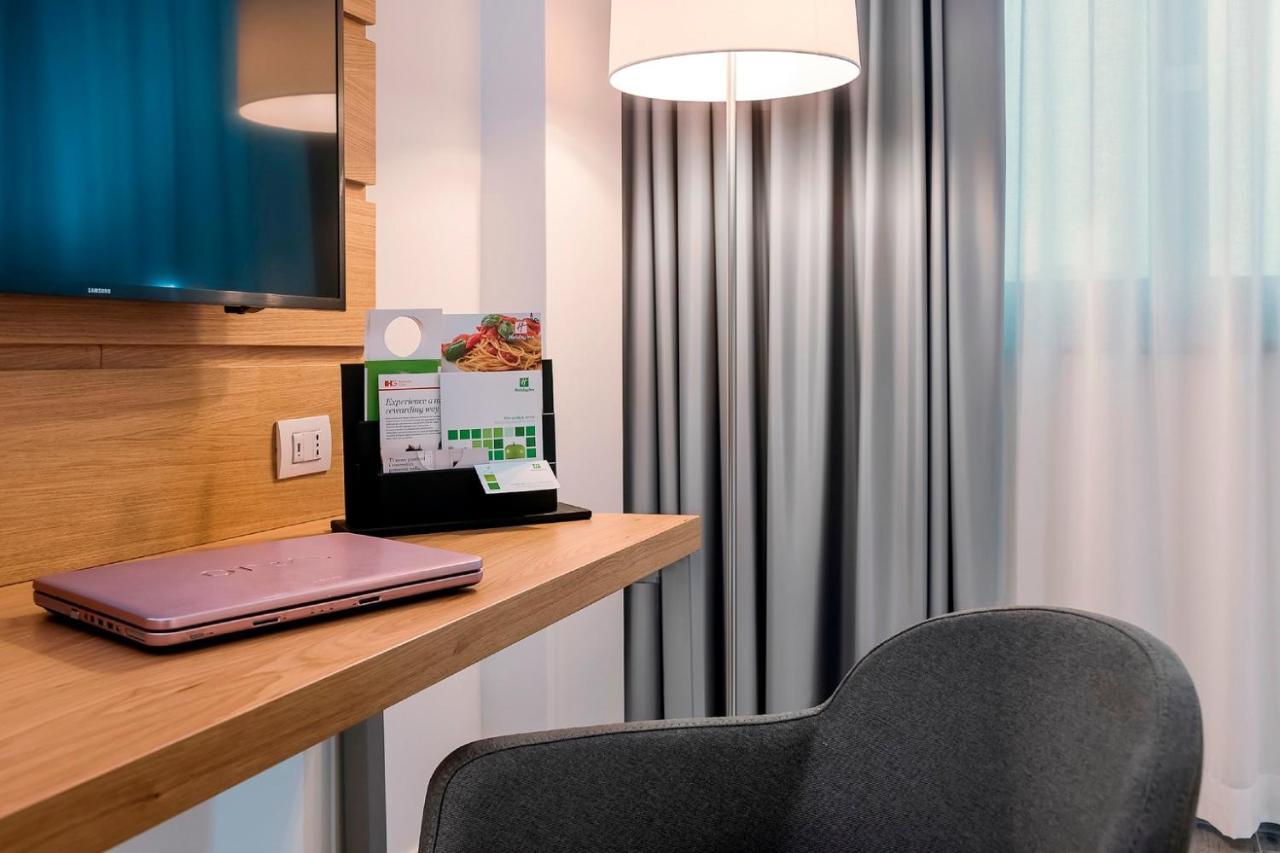 Holiday Inn Naples By Ihg Esterno foto