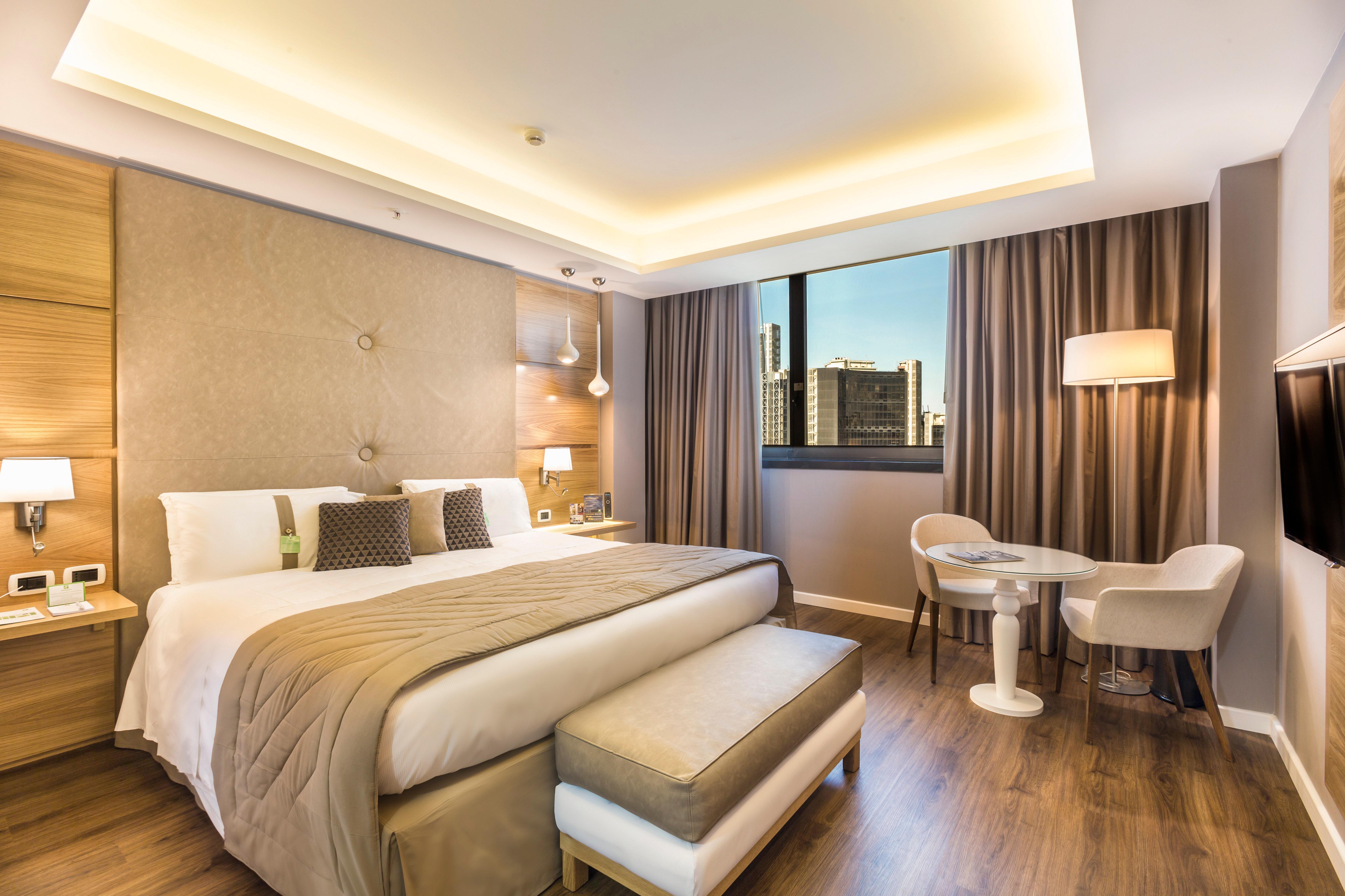 Holiday Inn Naples By Ihg Esterno foto