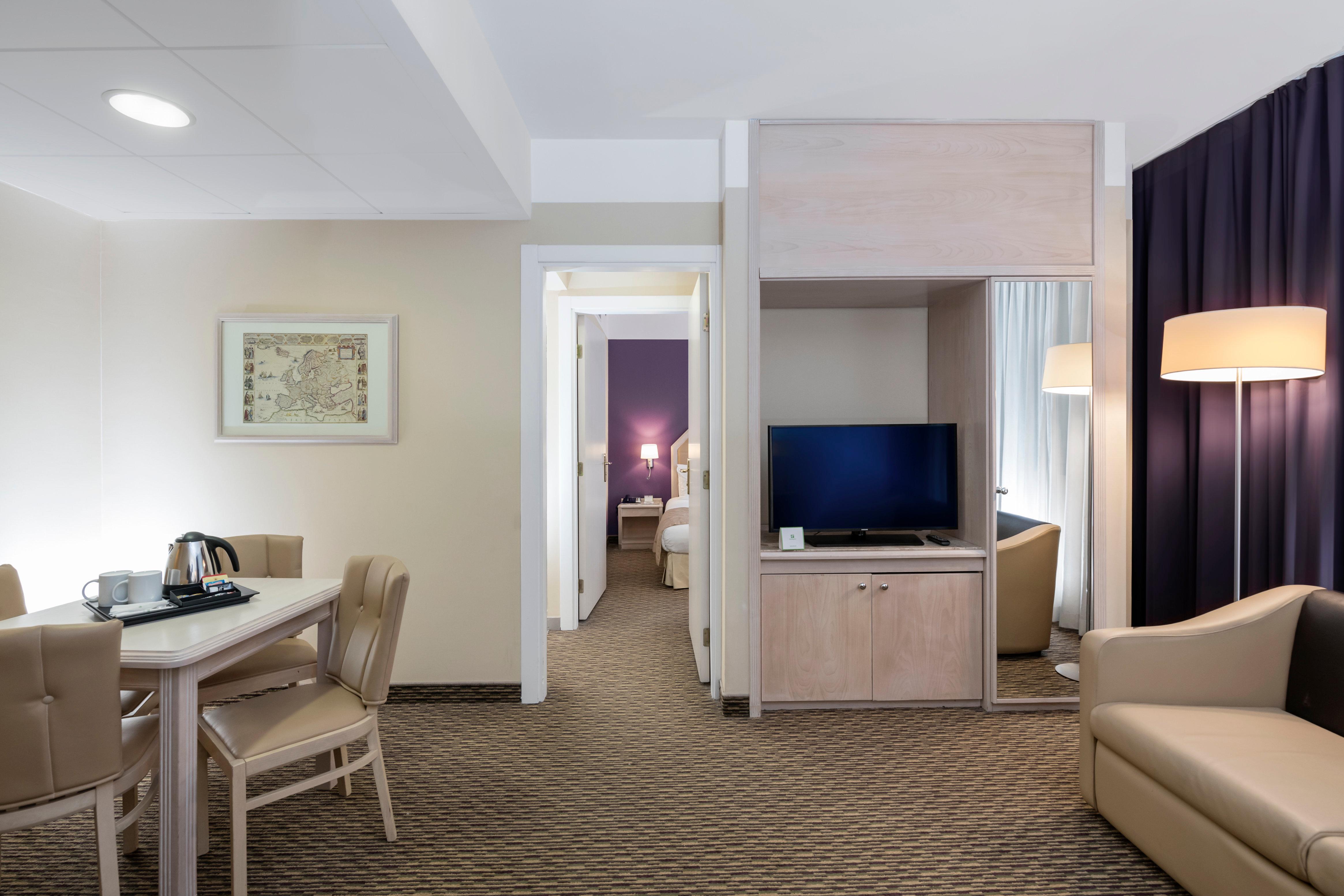 Holiday Inn Naples By Ihg Esterno foto
