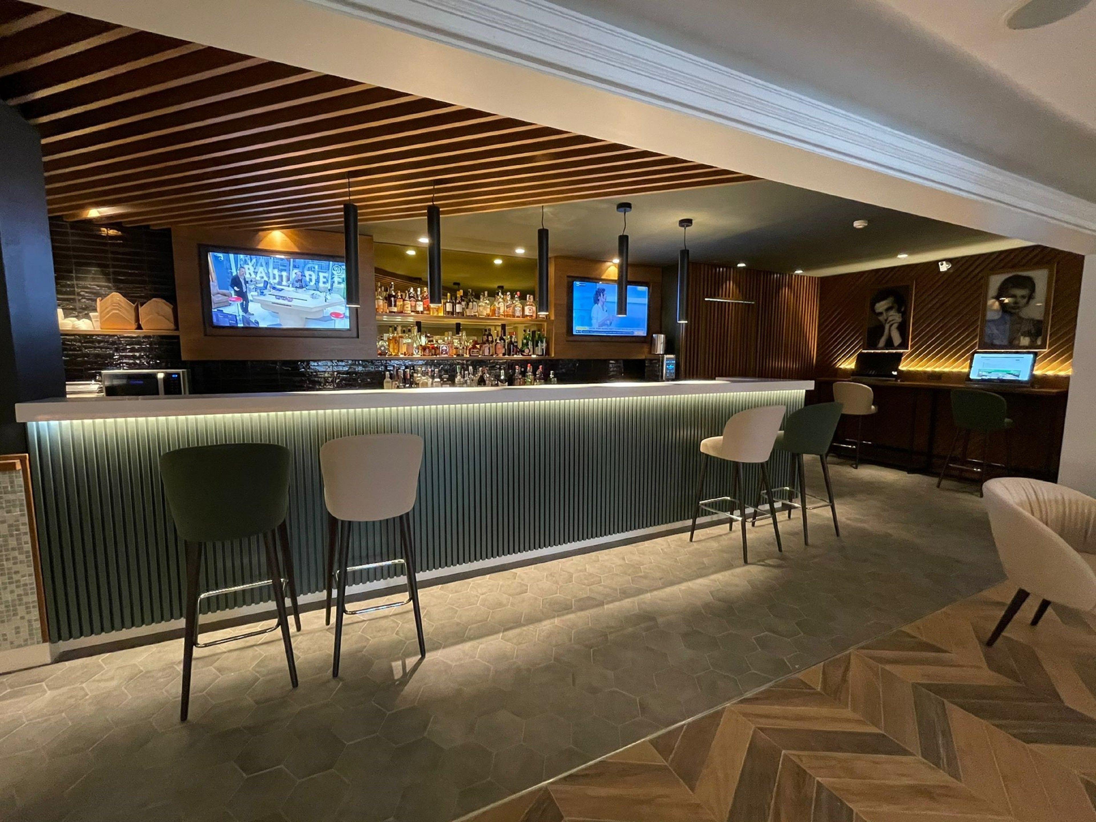 Holiday Inn Naples By Ihg Esterno foto