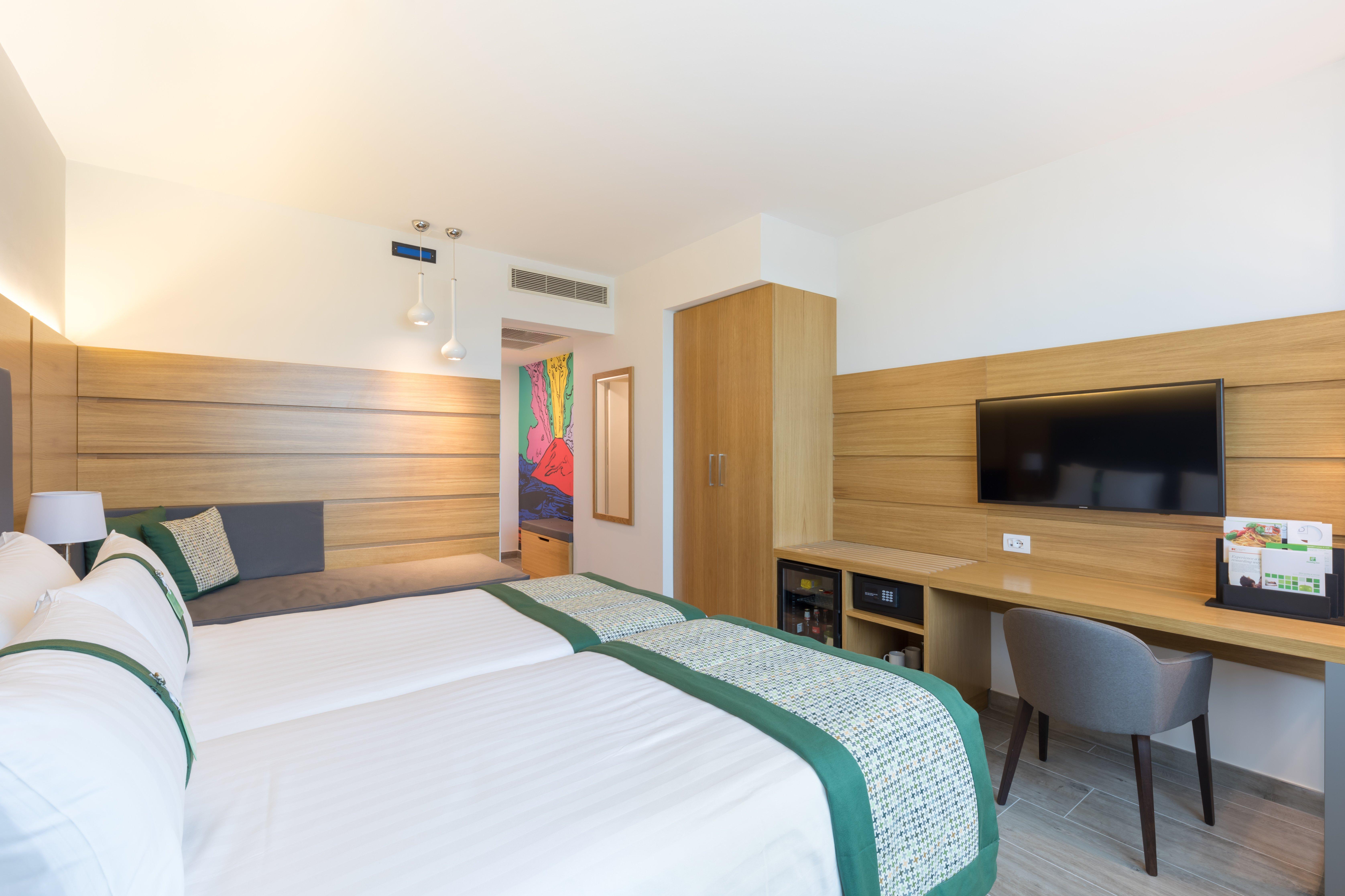 Holiday Inn Naples By Ihg Esterno foto