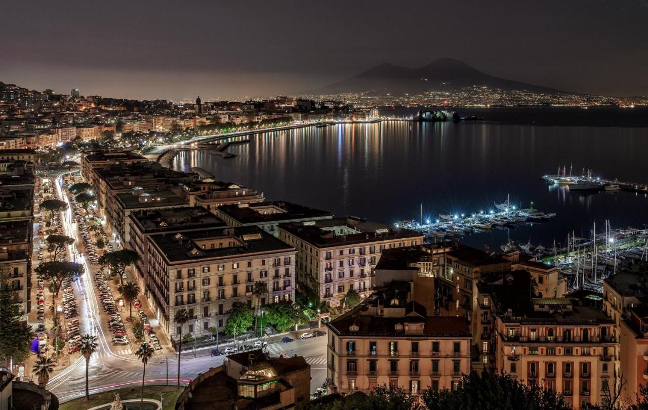 Holiday Inn Naples By Ihg Esterno foto